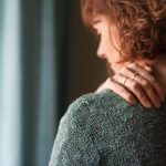 Ce este mirosul de feromoni pentru pisici și cum ajută la calmare